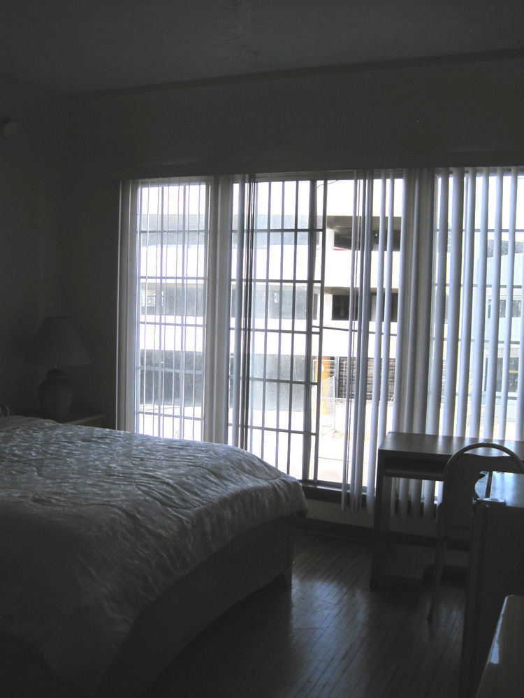Wilshire Orange
