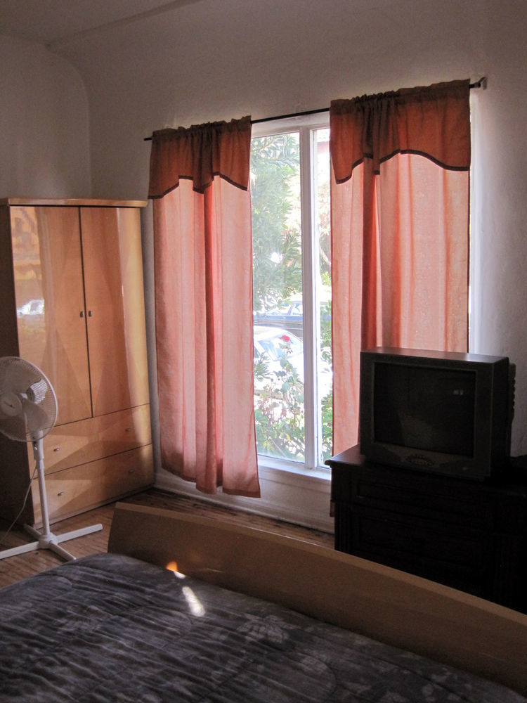 Wilshire Orange 2*