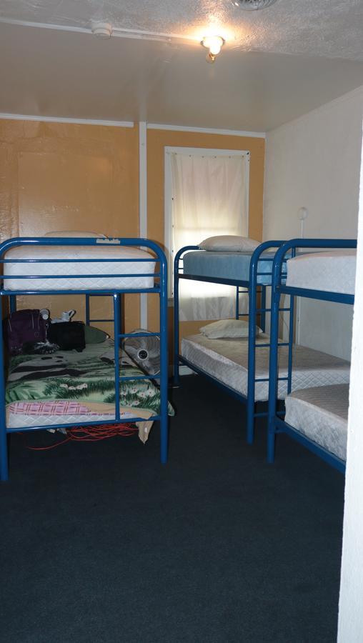 Hostel Hollywood Highland And *