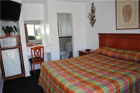 Motel Rose Bowl