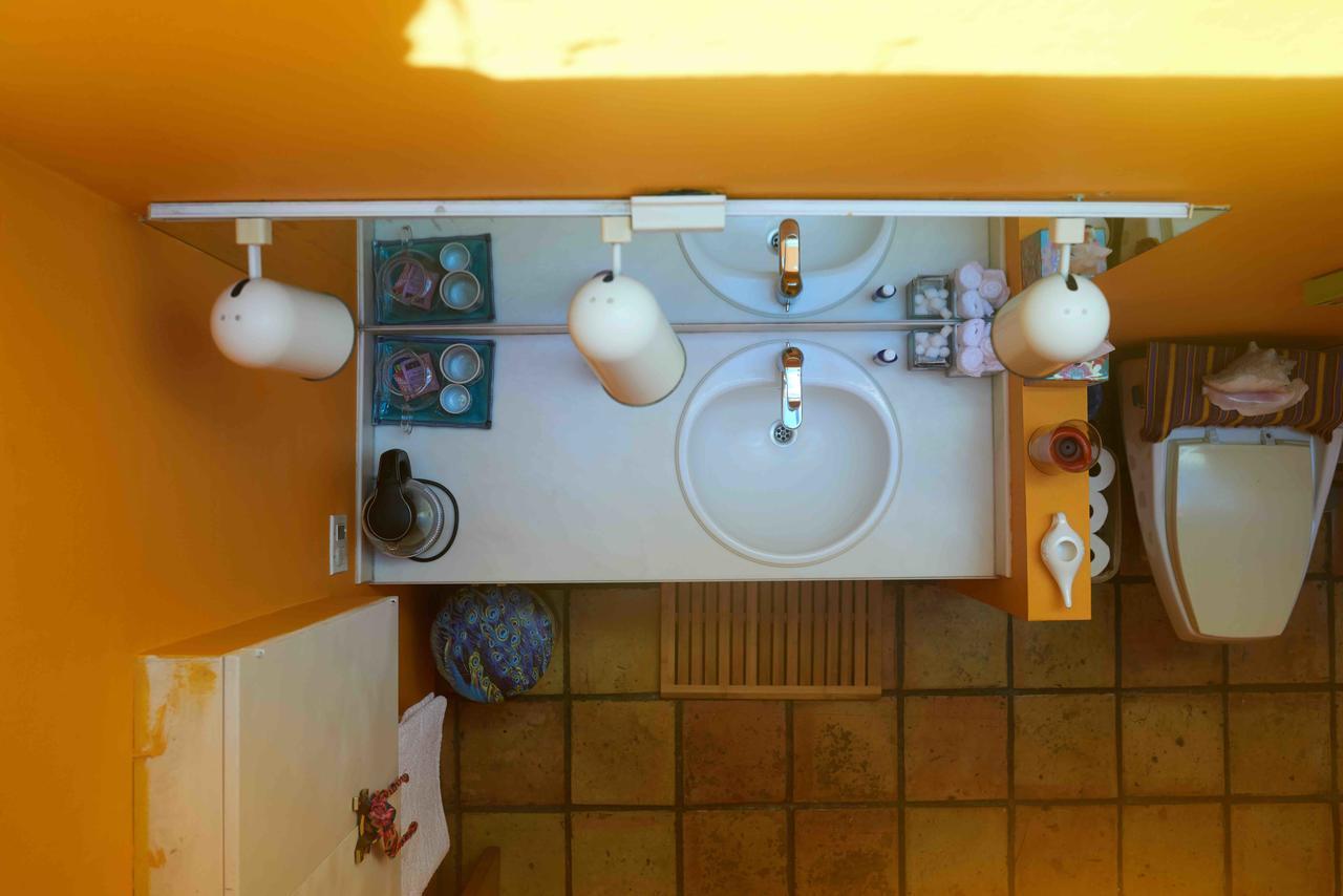 The Treehouse, Bel Air - A Vegan Bed & Breakfast Los Angeles