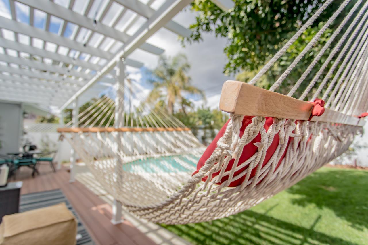 Holiday home Enchanting Sherman Oaks With Pool Permit #hsr Two One Zero Zero 2605 Los Angeles