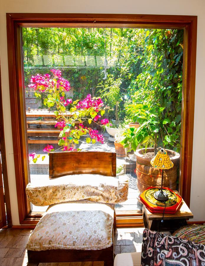 The Treehouse, Bel Air - A Vegan Los Angeles