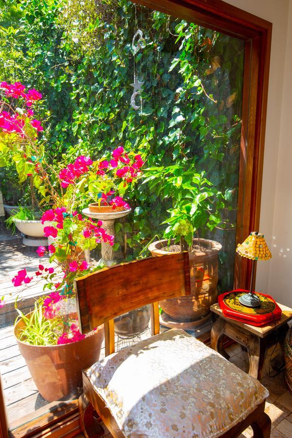 The Treehouse, Bel Air - A Vegan Los Angeles
