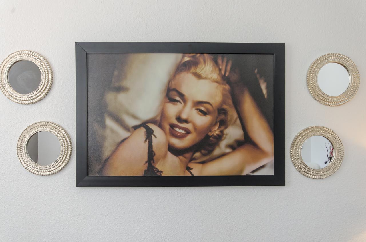 Marilyn Monroe Studio In Iconic Hollywood Towers