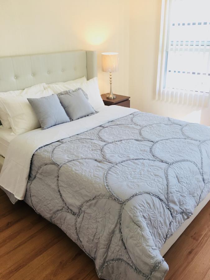 New Luxury Dt La Apt- Pool, Gym, Staple Center Apartment *