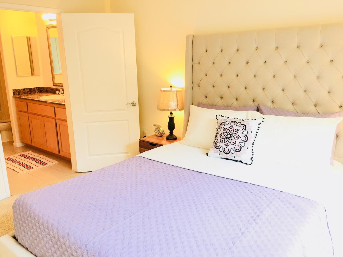 New Luxury Dt La Apt- Pool, Gym, Staple Center Apartment *