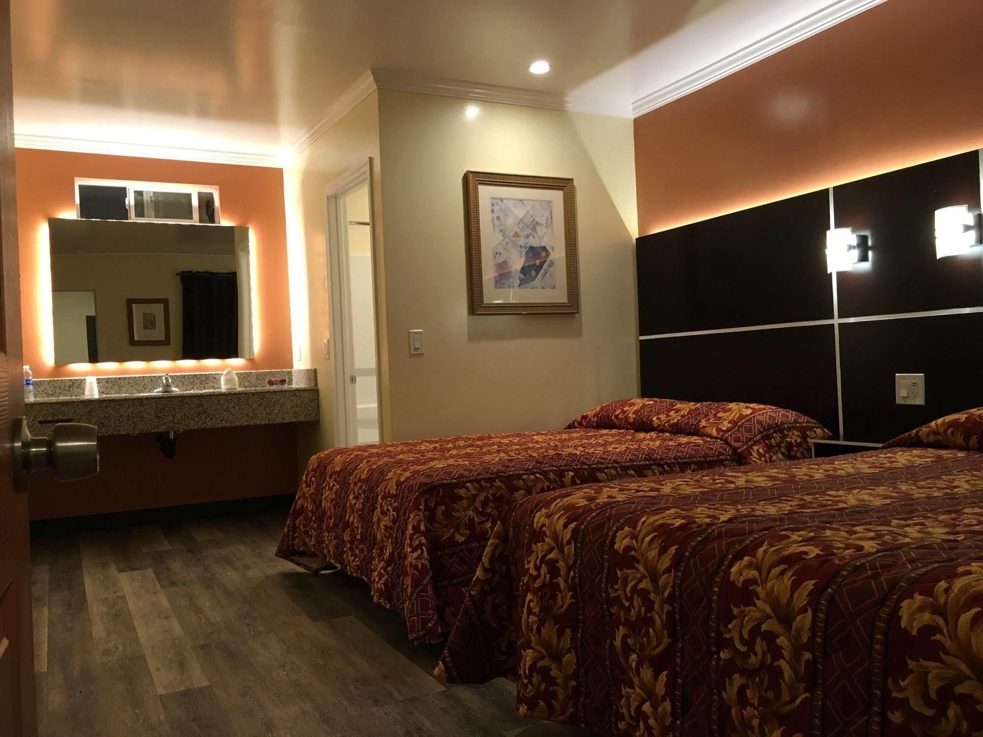 Lincoln Park Motel 3*