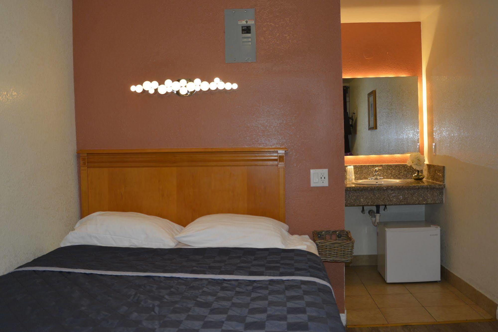 Lincoln Park Motel