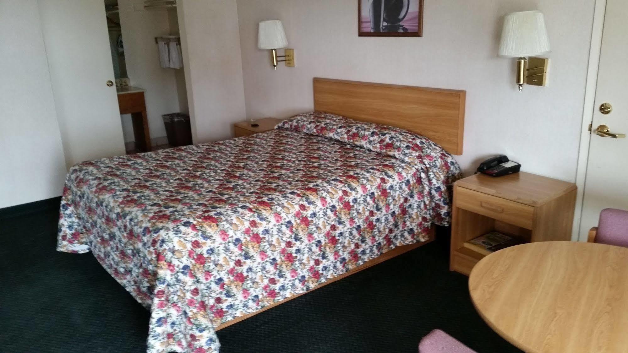 Economy Hotel 2*