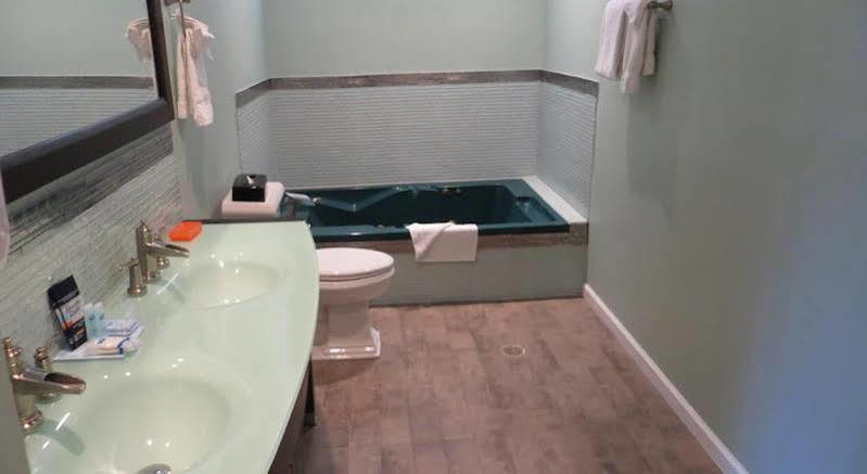Rodeway Hollywood Motel 2*