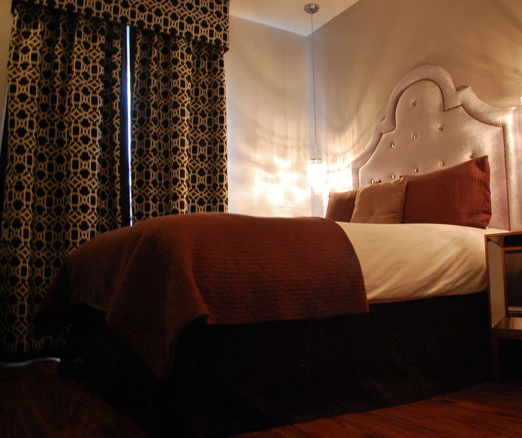 The Crescent Hotel Beverly Hills, Sonder Hotel 4*