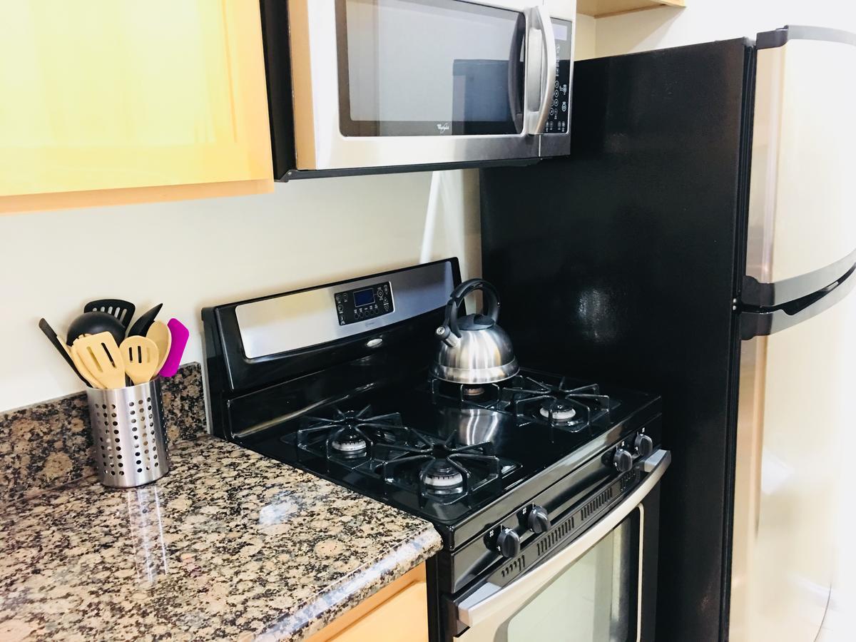 New Luxury Dt La Apt- Pool, Gym, Staple Center Apartment Los Angeles