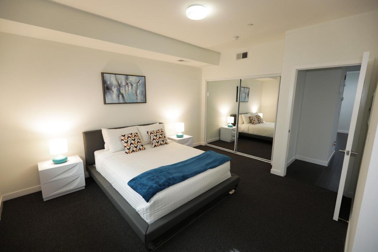 Downtown Cosmopolitan Residences Hotel