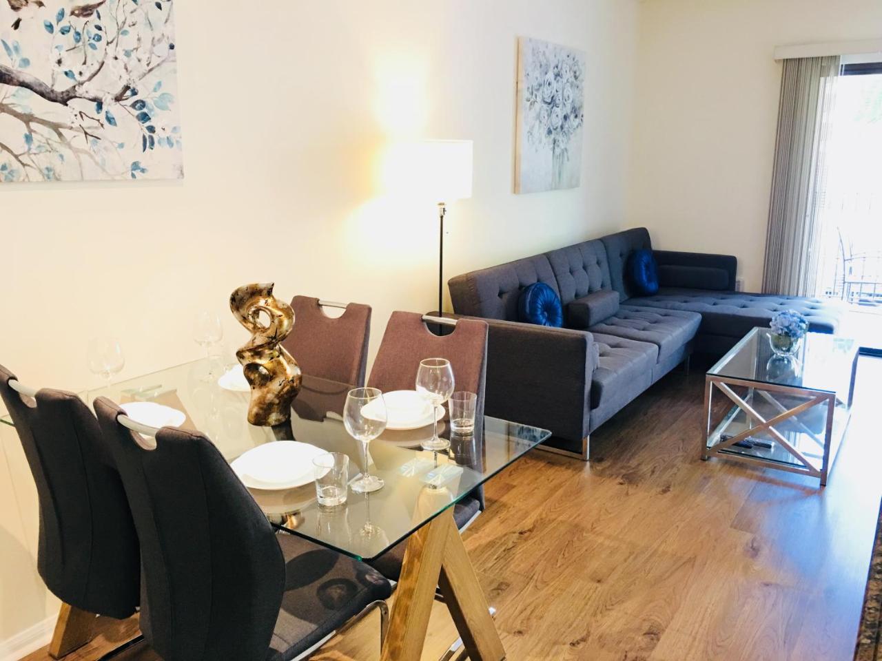 Apartment New Luxury Dt La Apt- Pool, Gym, Staple Center Los Angeles