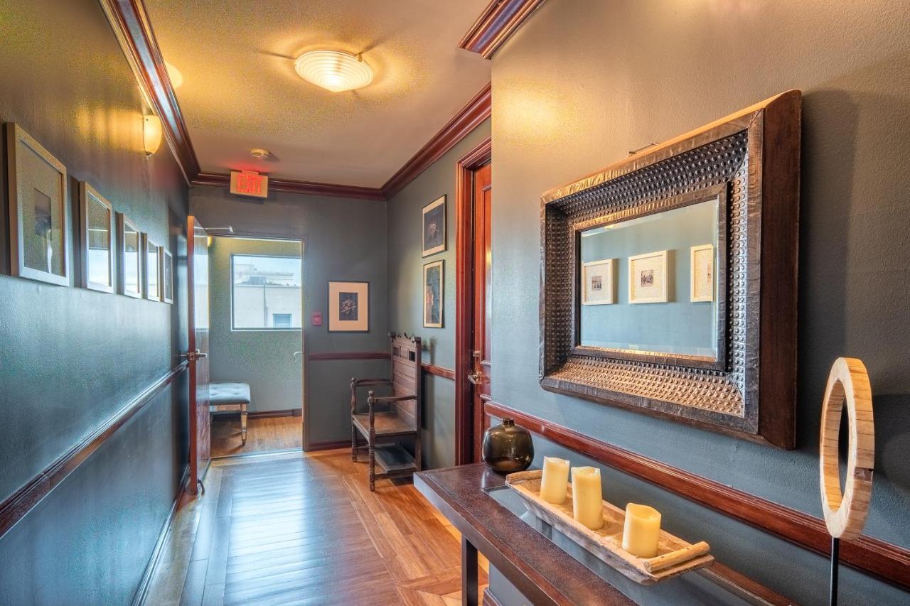 Ocean Luxury Lofts And *