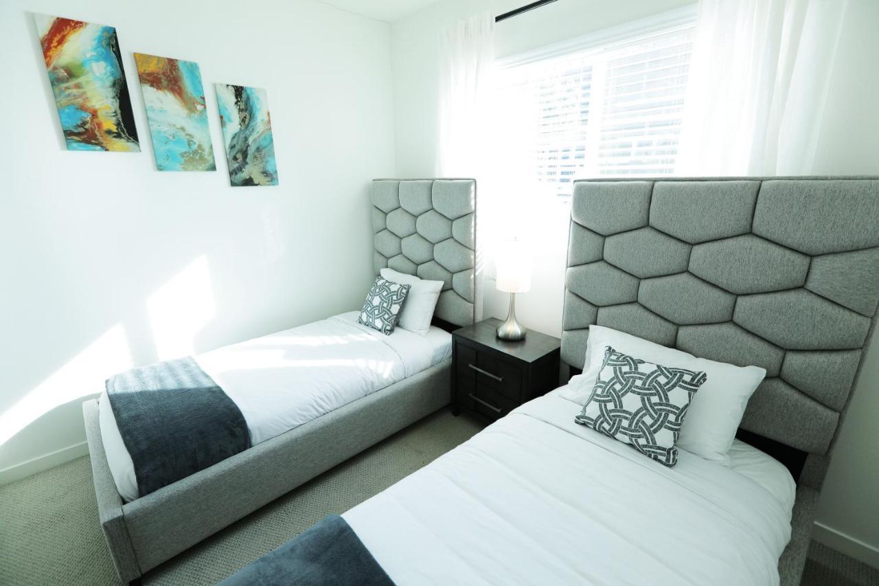 Hollywood Metropolitan Suites 4*