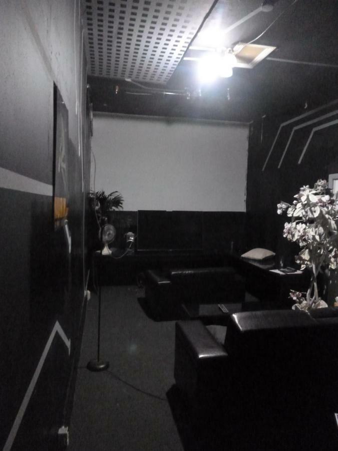 Artist Housing - Downtown Hostel Los Angeles