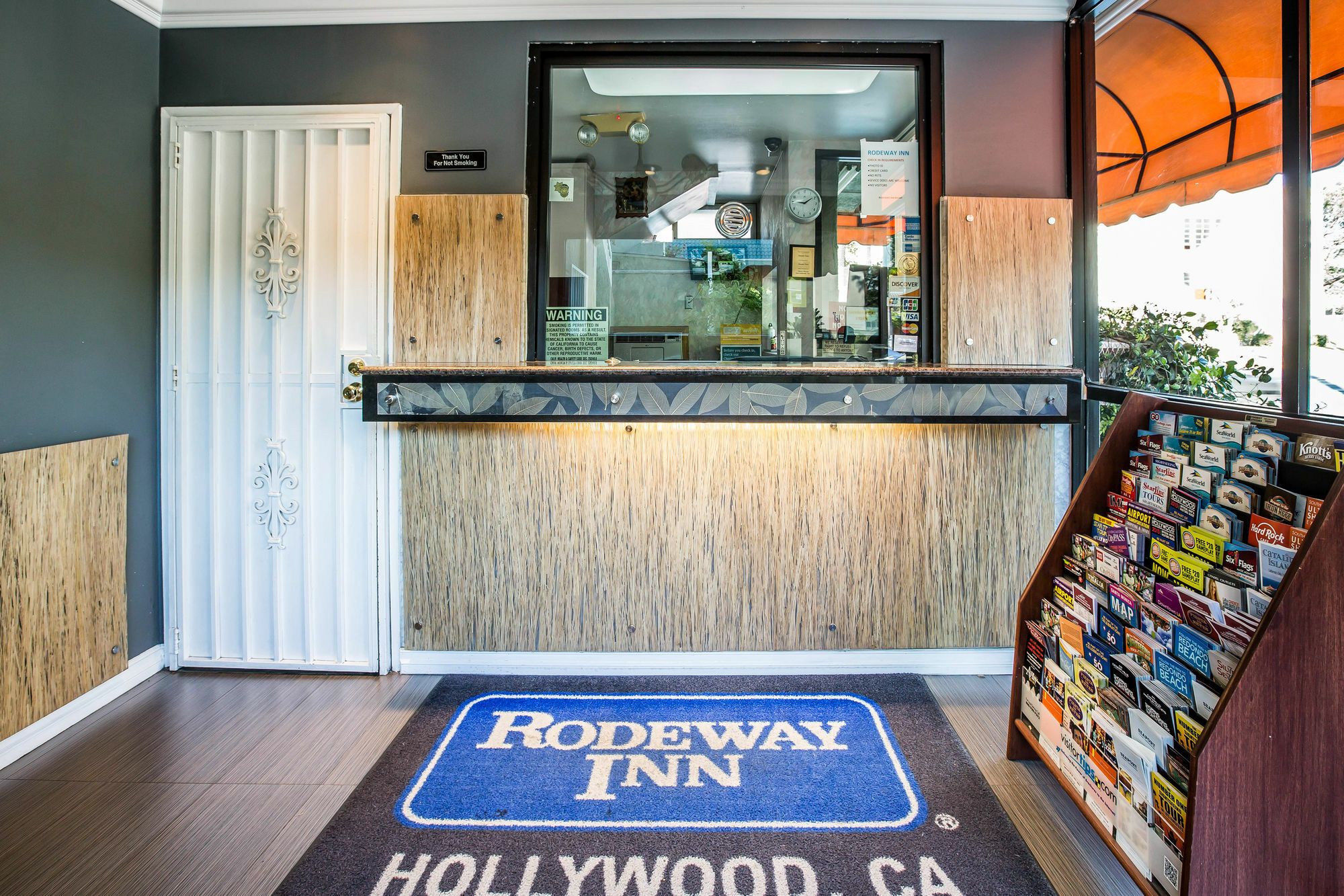 Rodeway Hollywood Motel 2*