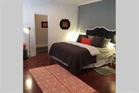 Apartment Boutique8 Hollywood