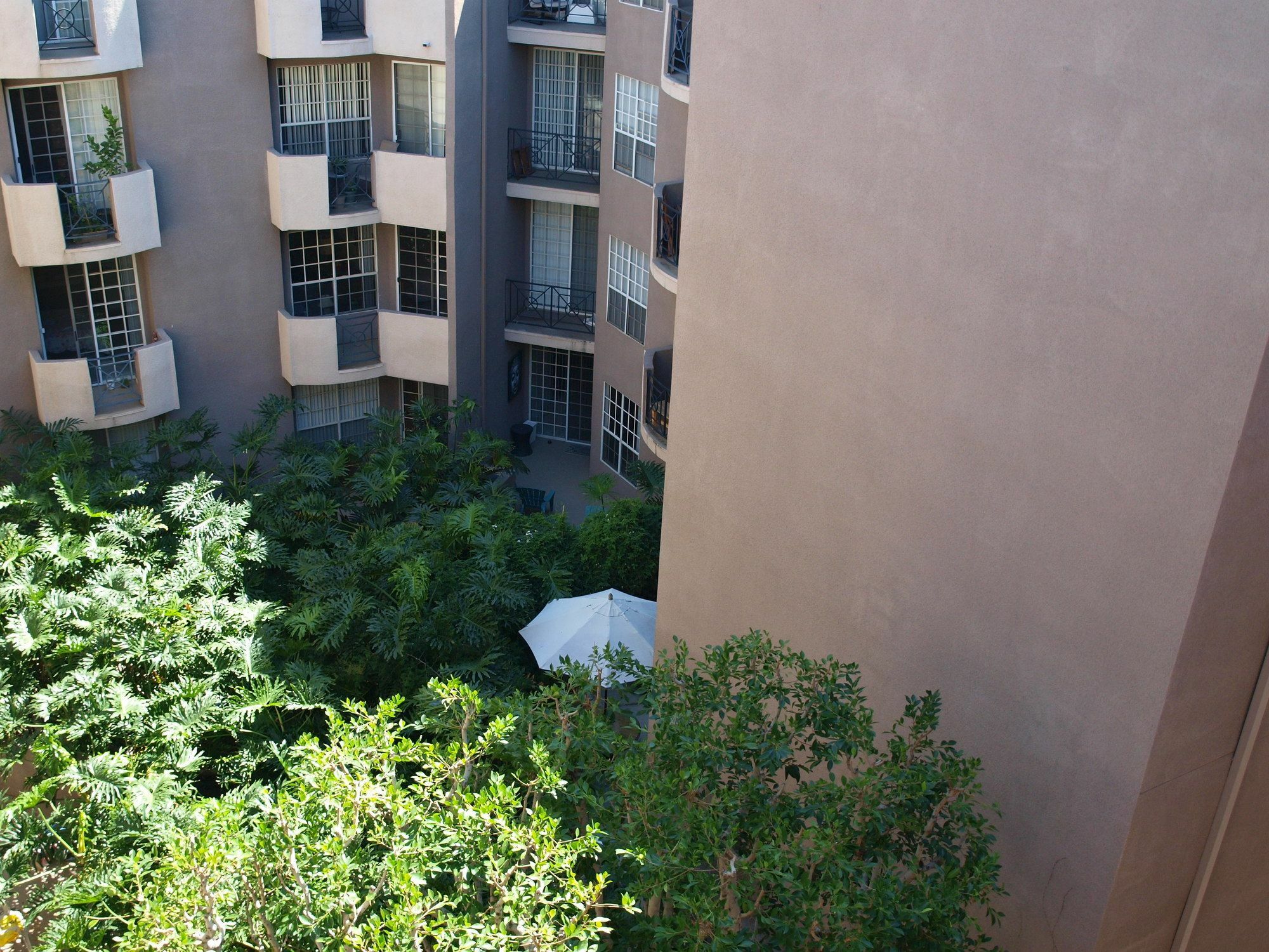 Apartment Hollywood Gateway Los Angeles