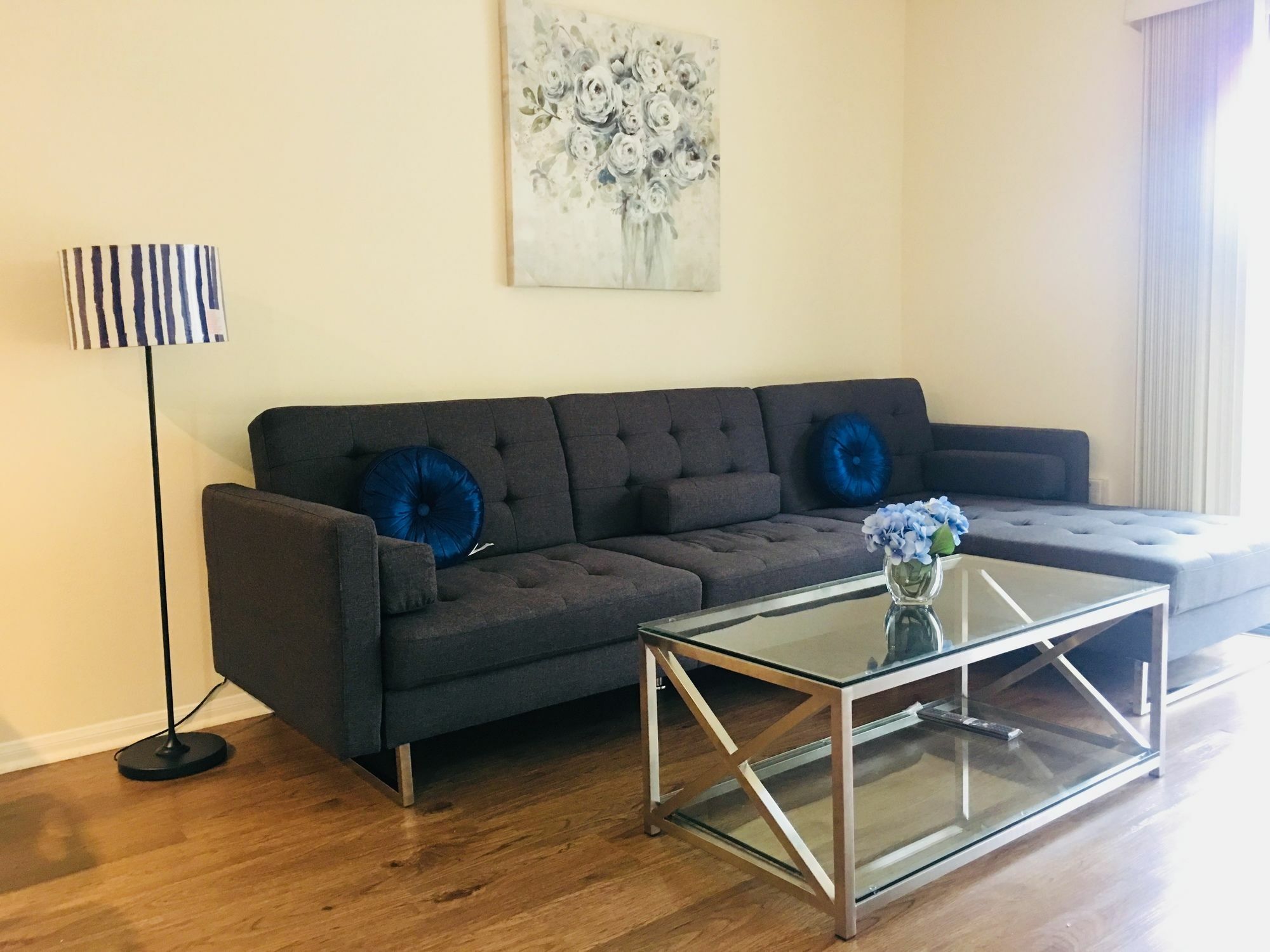New Luxury Dt La Apt- Pool, Gym, Staple Center Apartment