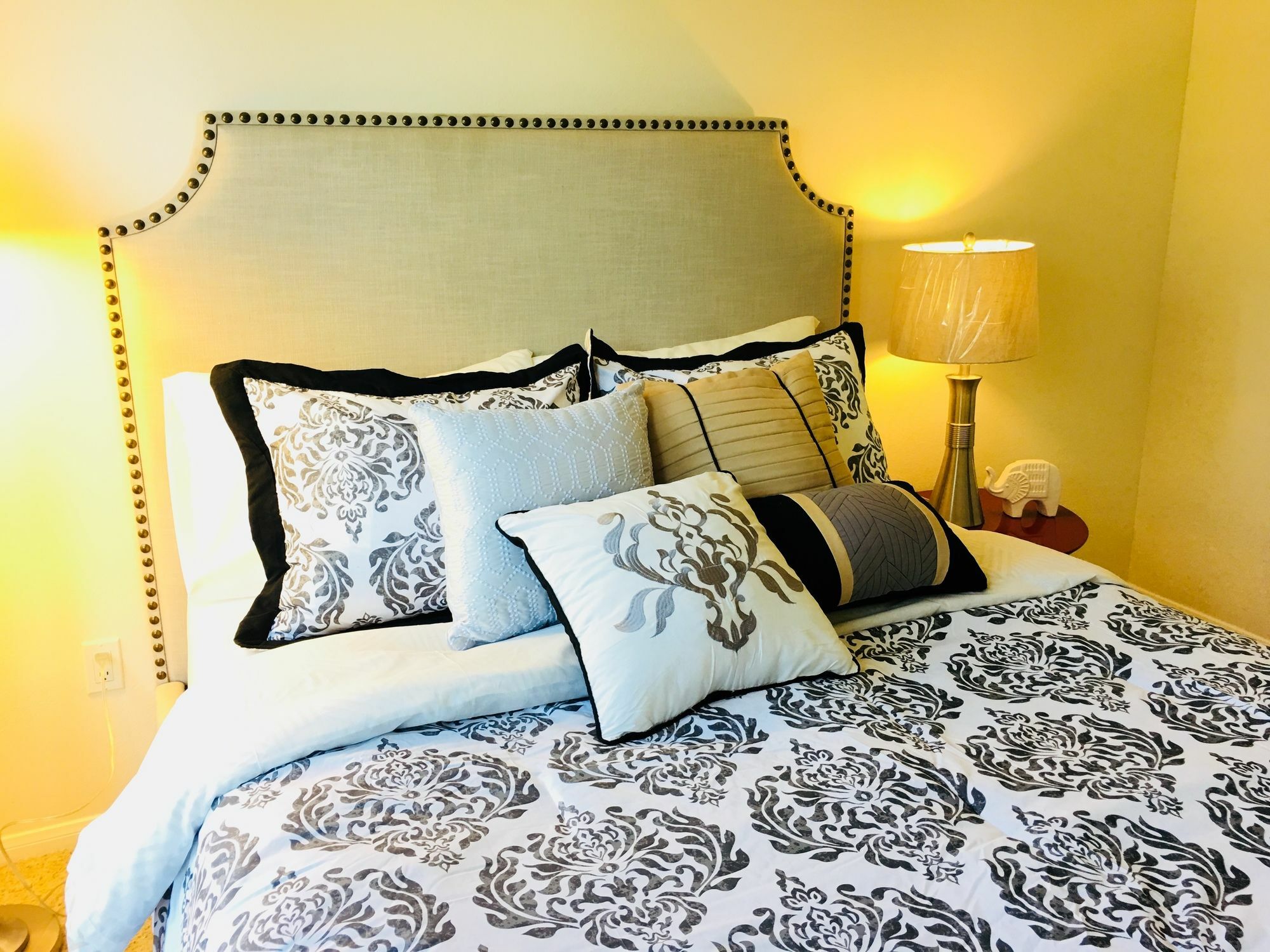 New Luxury Dt La Apt- Pool, Gym, Staple Center Apartment