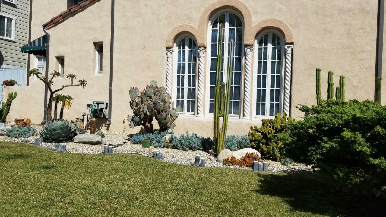 Westchester Place Homestay *