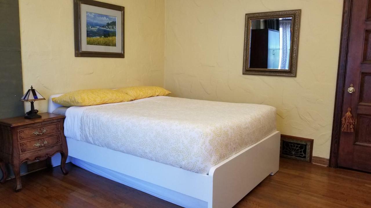 Westchester Place Homestay Los Angeles