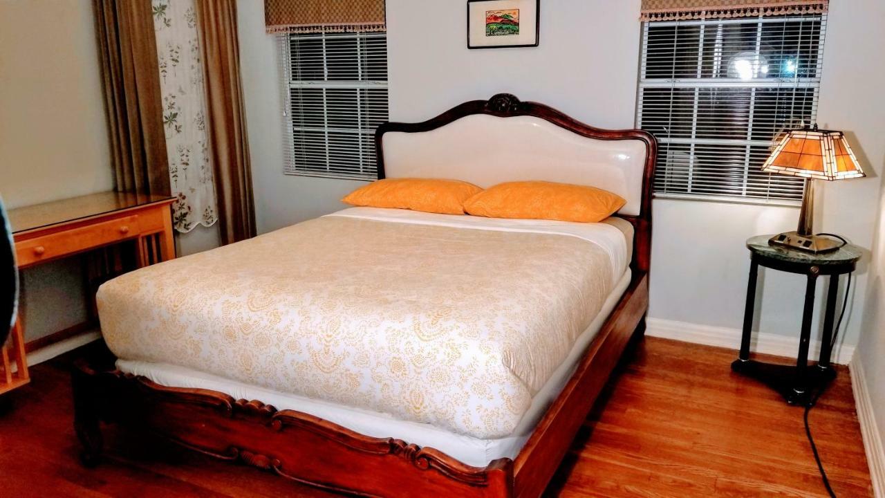 Westchester Place Homestay Los Angeles