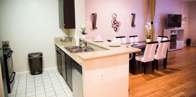 Spacious Hollywood 2br Near Dolby Theater *