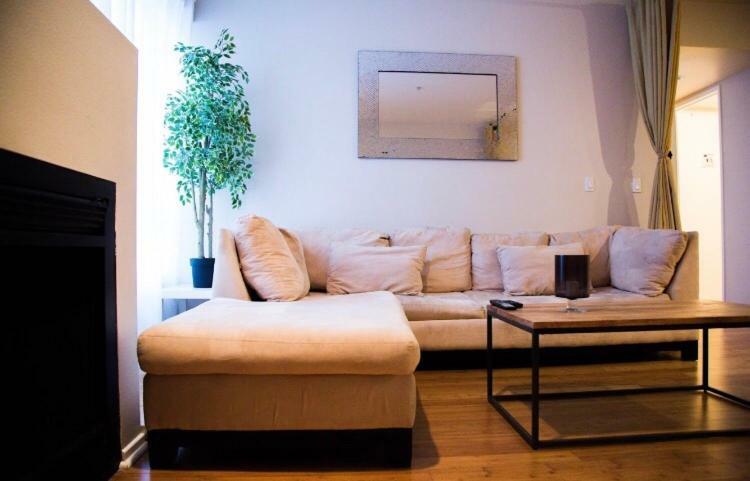 Spacious Hollywood 2br Near Dolby Theater Apartamento *