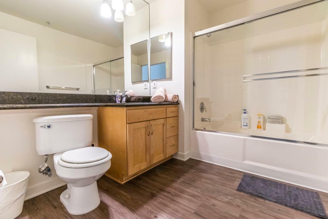 Fantastic 2bd 2bt 5 Minutes Walking From The Beach! Apartment *