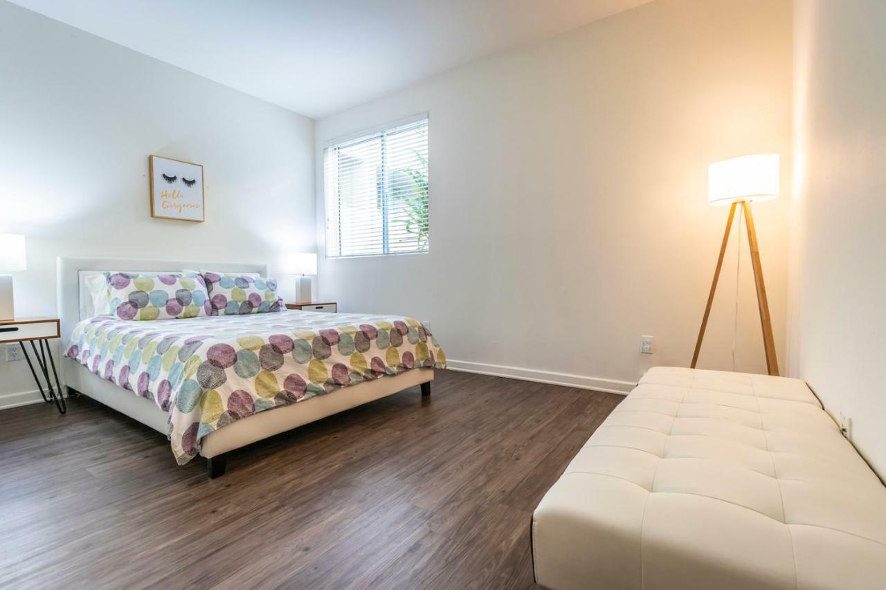 Fantastic 2bd 2bt 5 Minutes Walking From The Beach! Apartment
