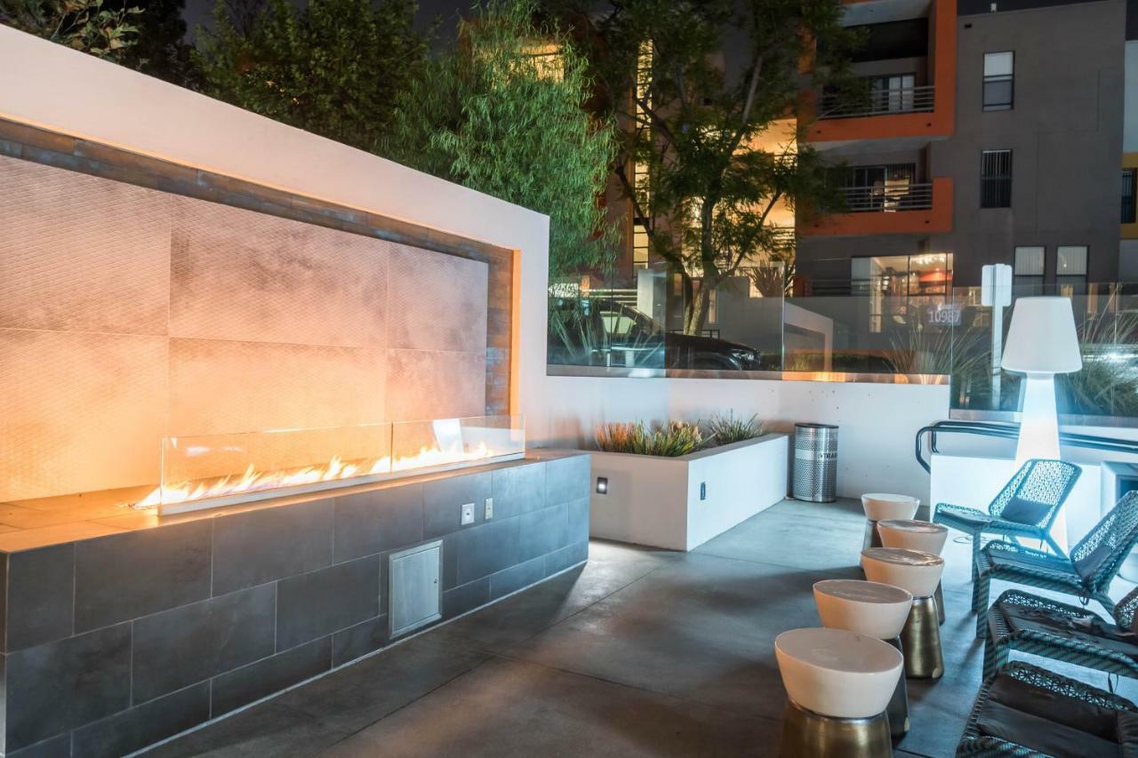 Universal Hollywood Aparthotel *