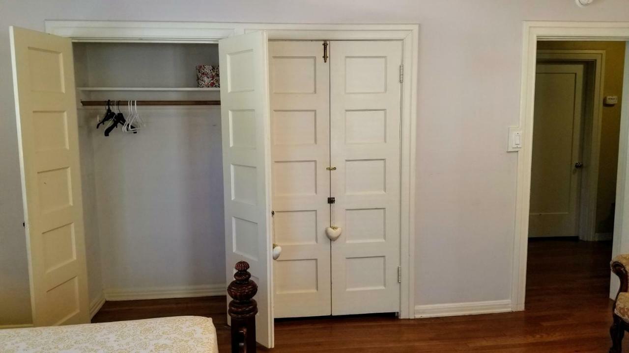 Westchester Place Homestay Los Angeles