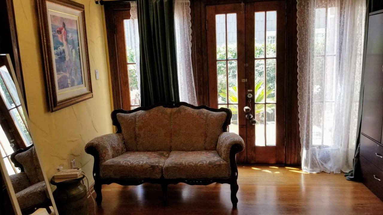 Westchester Place Los Angeles