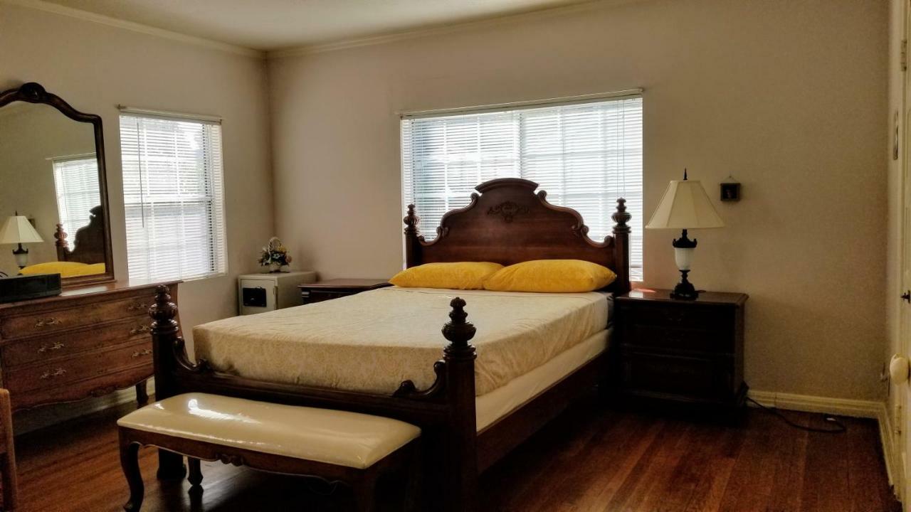 Homestay Westchester Place *