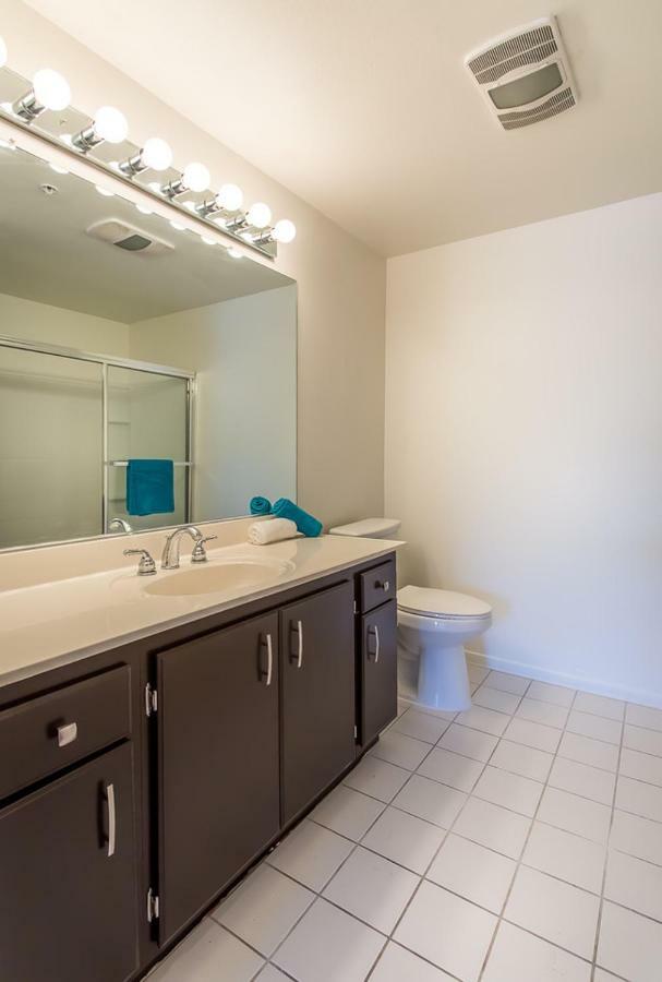 Spacious Hollywood 2br Near Dolby Theater * Los Angeles
