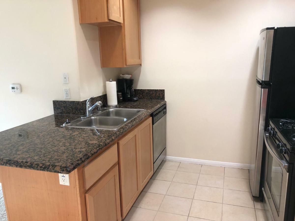606 N Figueroa St. Apartment