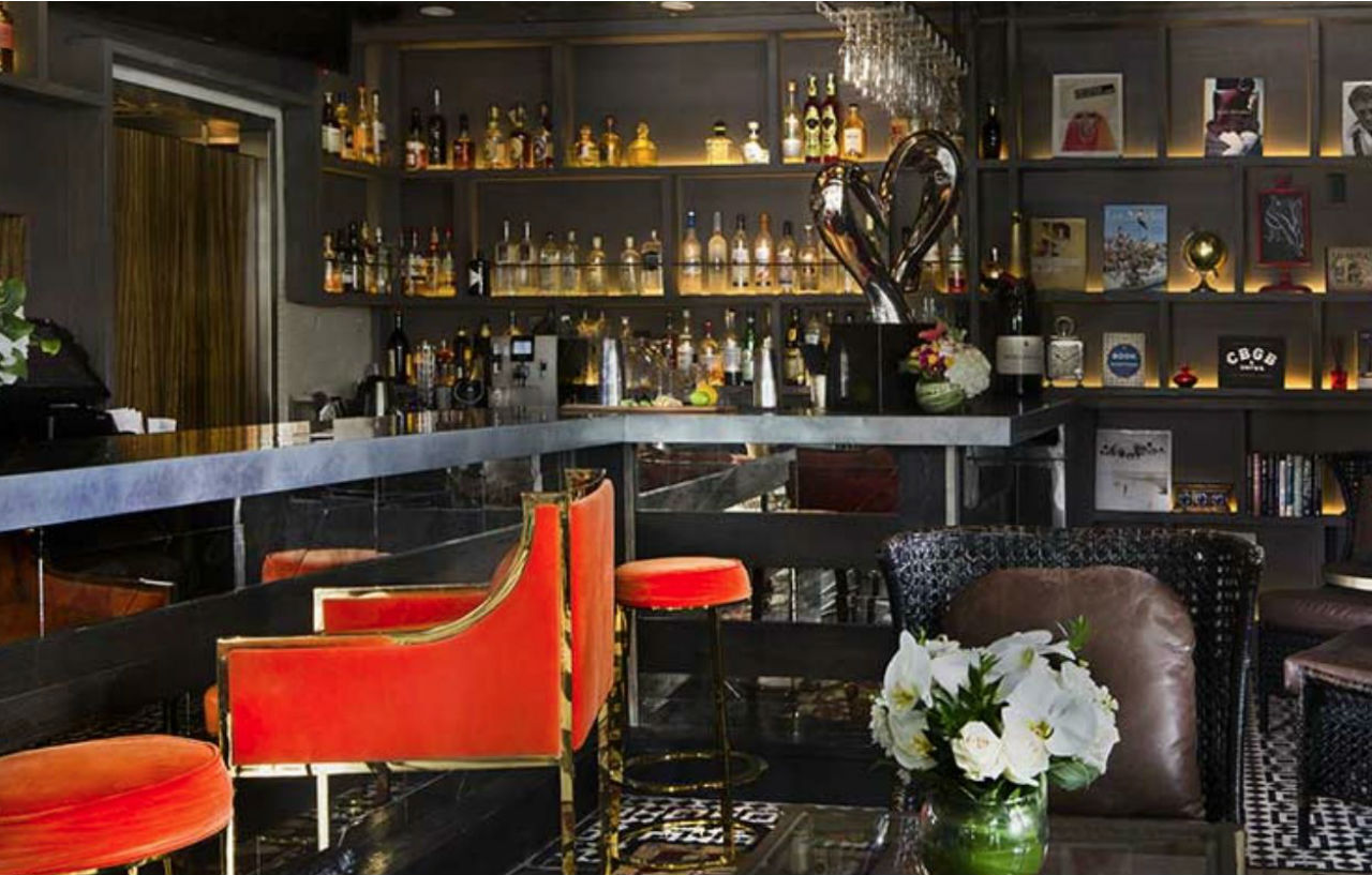 The Crescent Hotel Beverly Hills, Sonder