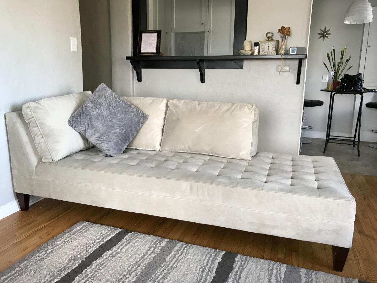 The Riviera Apartment Los Angeles