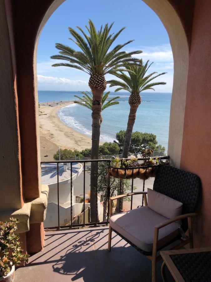 The Riviera Apartment *