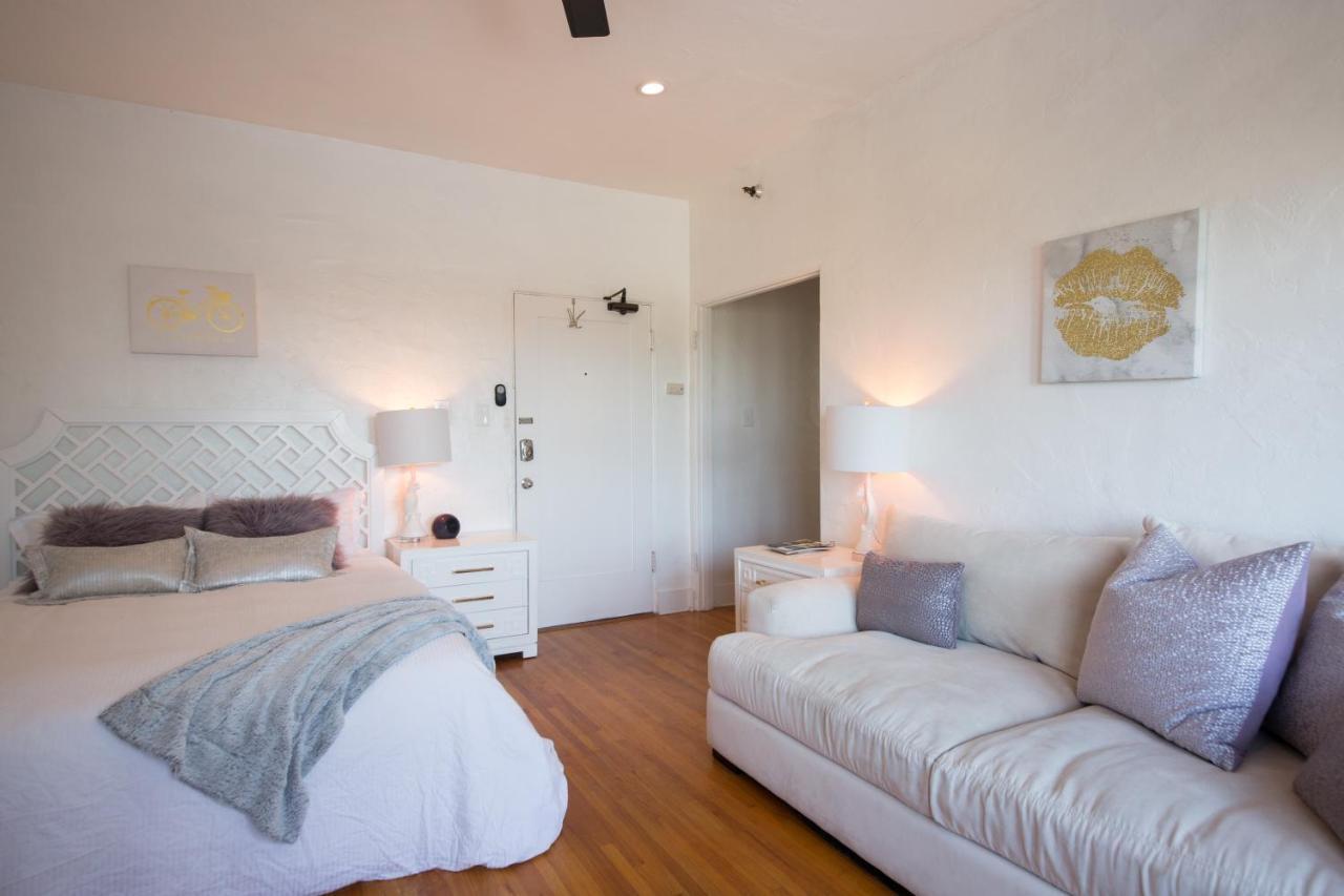 The Riviera Apartment