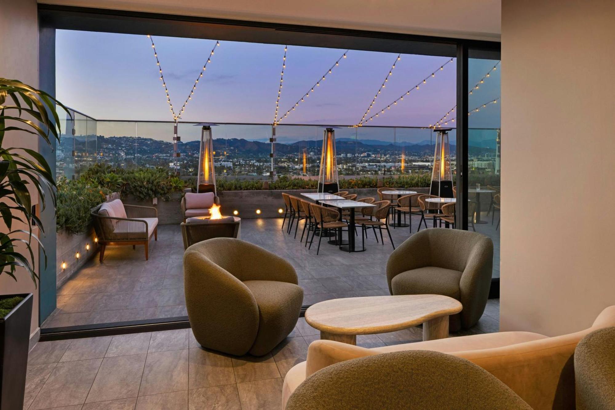 Top Hotels in Beverly Hills for Luxurious Stays