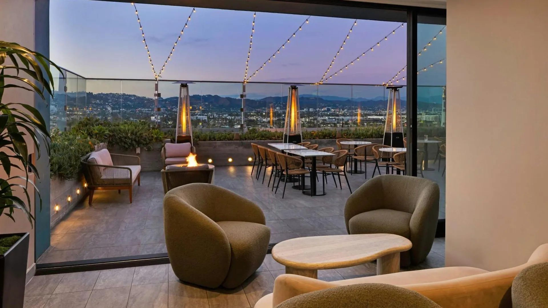 Top Hotels in Beverly Hills for Luxurious Stays